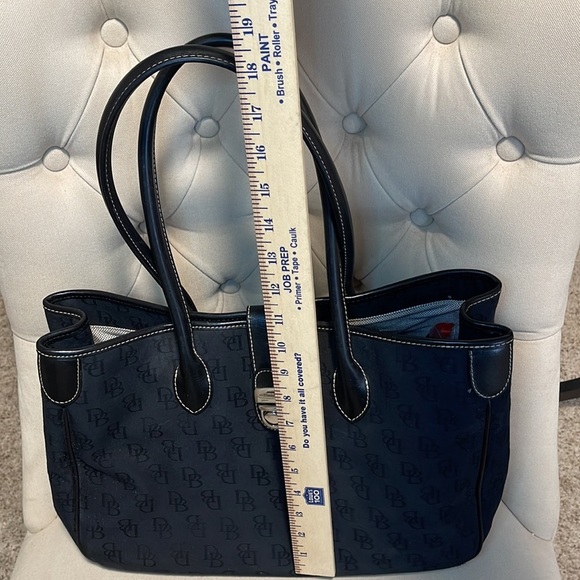 Dooney & Bourke K1013498 black monogram jacquard with black leather trim tote - Picture 9 of 13